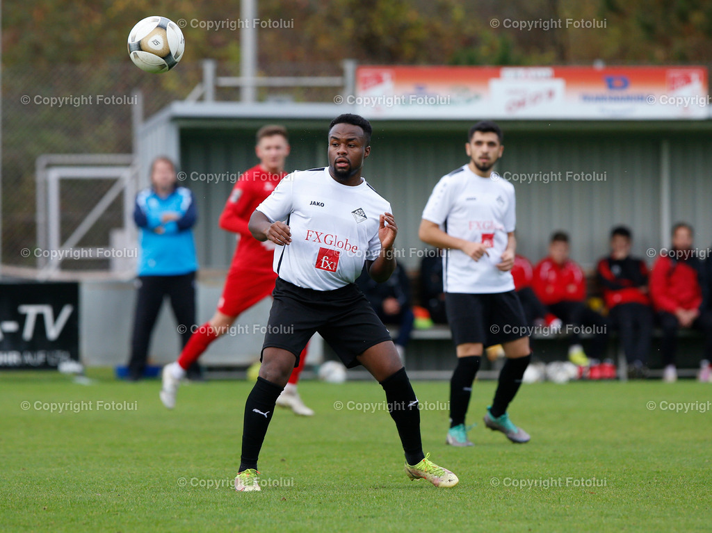 A_LUI_221022_13 | SPORT,FUSSBALL,LT1 OOE LIGA ASKOE OEDT-ATSV STADL-PAURA 22.10-2022 IM BILD: ROLAND AGYEI (STADL-PAURA) FOTO:FOTOLUI