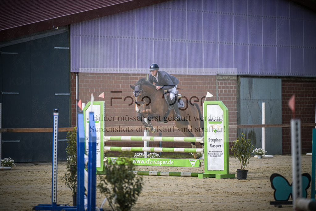 DOS_6543 | Entdecke hochwertige Reitturnierfotos von Foto Oger. Professionell, emotional und authentisch – jetzt Lieblingsmomente im Shop bestellen.Deutschlandweite Turnierfotografie. - Realisiert mit Pictrs.com