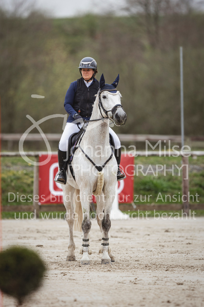 240330_Fruehlingsfest_Stil-A2-2-740 | Deine schönsten Turniermomente als professionelle Fotos! Entdecke hochwertige Pferdesport-Fotografie im Online-Shop. Jetzt Fotos finden & bestellen!