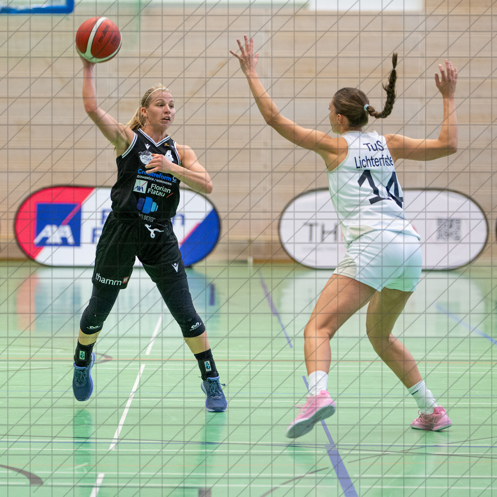 2. DBBL Nord 25/26 | Spieltag 04 | BBC Osnabrück vs. TuS Lichterfelde | 12.10.25: 2. DBBL Nord 25/26 | Spieltag 04 | BBC Osnabrück vs. TuS Lichterfelde / Osnabrück / Deutschland  //   CREDIT:www.bullenfotos.de, Martin König, Hörner Weg 40, D-49078 Osnabrück, +4917663732967 // Nutzung und Weitergabe nur zu den vereinbarten Zwecken. Presseanfragen an Ersteller. Alle Rechte beim Ersteller. Honorierung nach MFM. - Realisiert mit Pictrs.com