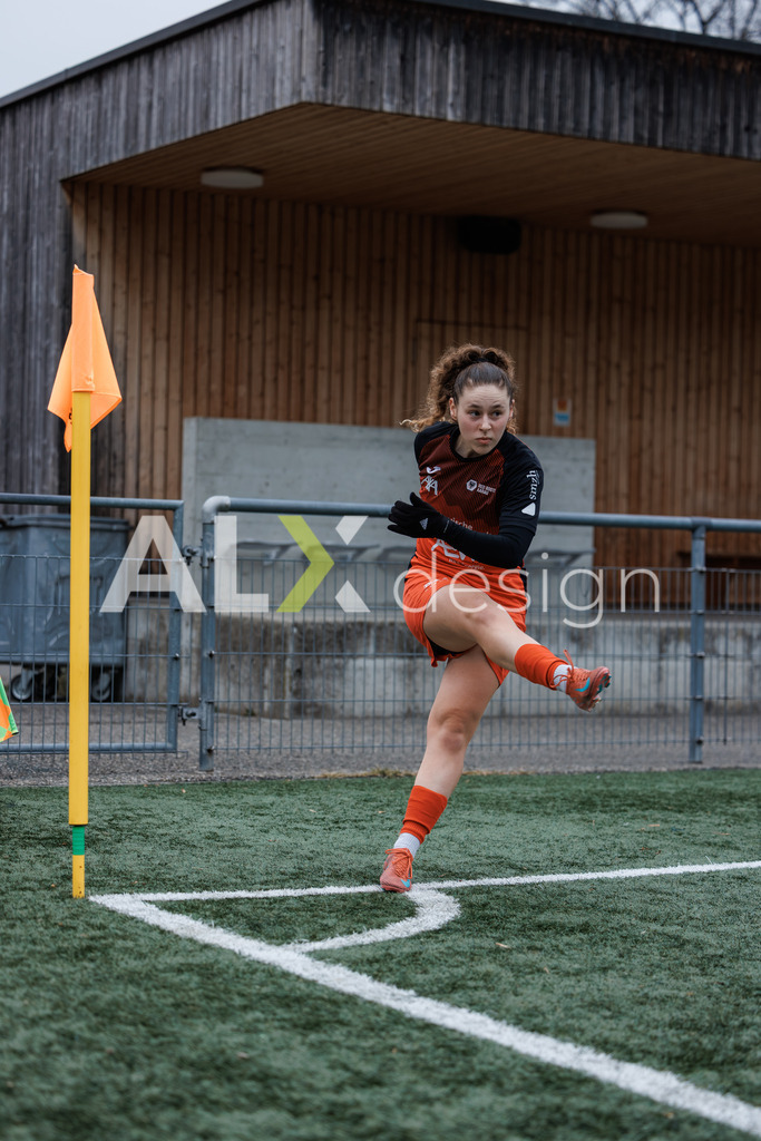 Fußball I Frauen I Saison 2025-2026 I Freundschaftsspiel I FC Aarau Frauen - SC Freiburg U20 I 24.01.2026 | 24 Donika Deda (FC Aarau) – Mittelfeld - Realisiert mit Pictrs.com