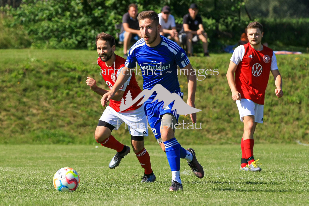 993T8113 | Medien- Sport- Entertainmentfotos