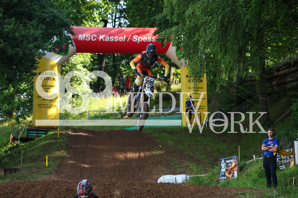 5E6A3217 | 989 MEDIAWORK