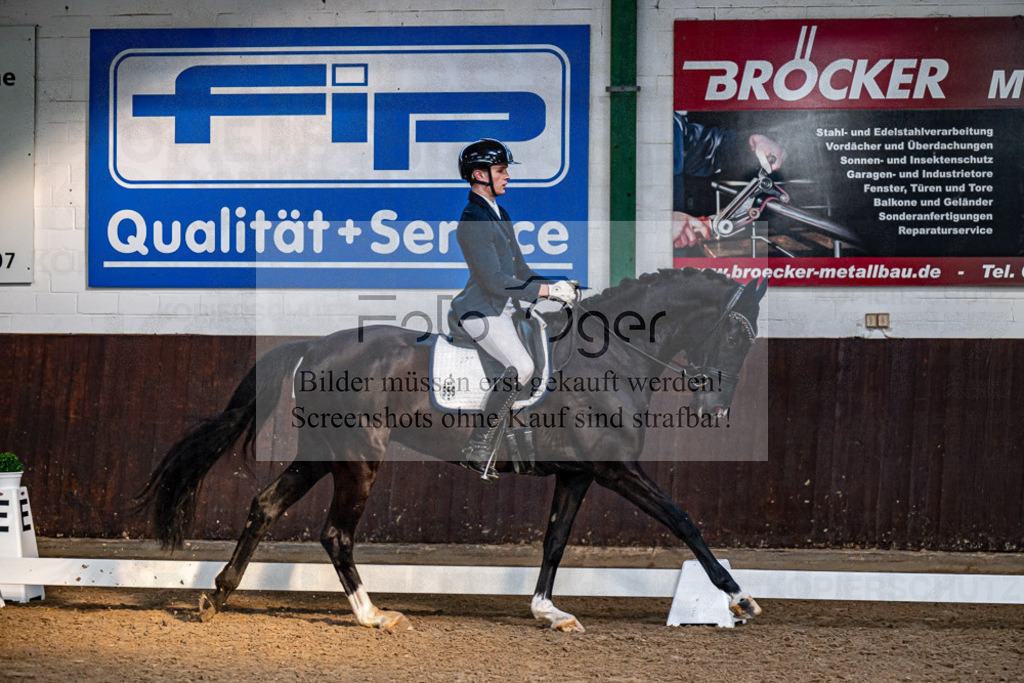 20240308-DOS_4573 | Entdecke hochwertige Reitturnierfotos von Foto Oger. Professionell, emotional und authentisch – jetzt Lieblingsmomente im Shop bestellen.Deutschlandweite Turnierfotografie. - Realisiert mit Pictrs.com