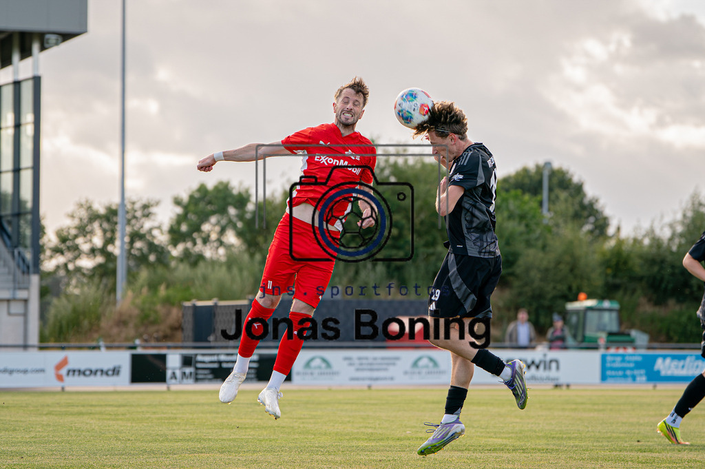 Fußball I Herren I Saison 2026-2027 I Testspiel  I VFL Oythe - VFL Stenum I 2997 | jns.sportfotos - Realisiert mit Pictrs.com