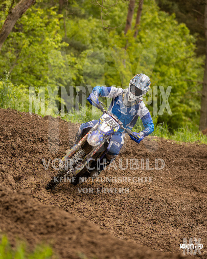 866A6870 | mxndyyvipix