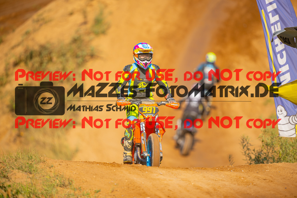 MaZZes-Fotomatrix-20260815-601462 | S2