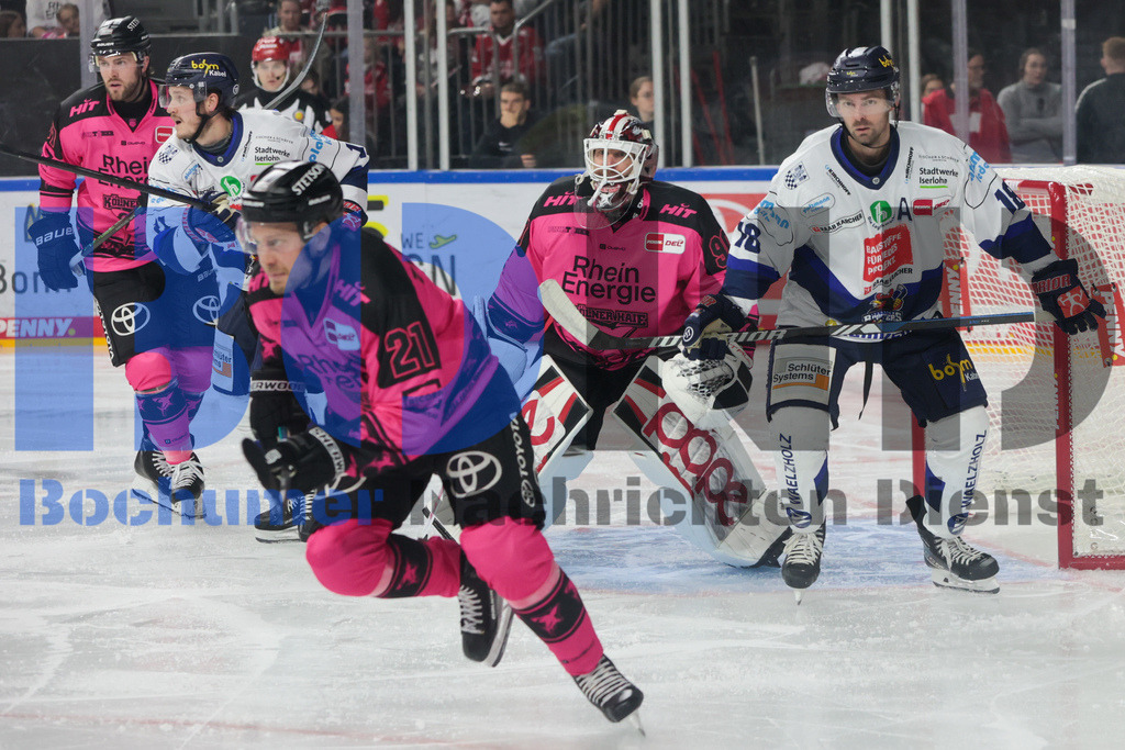 SES_KOLISE20251012-31 | bond - Realisiert mit Pictrs.com