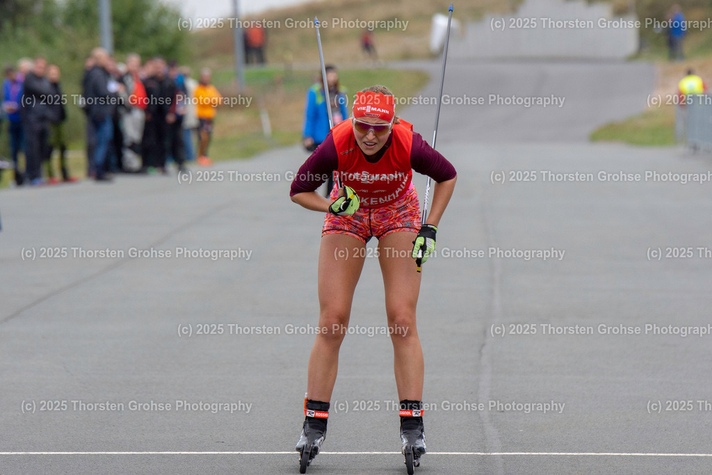 Deutsche Meisterschaften Biathlon | Deutsche Meisterschaften Biathlon, Speziallanglauf Frauen am 14.09.2018 in der DKB SKI ARENA in Oberhof, (Deutschland)

Bild: Kummer Luise vom SV Frankenhain / BwO - Realisiert mit Pictrs.com