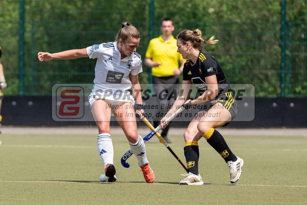 HK_20240511_100645 | 1.Bundesliga Damen Düsseldorfer HC - Harvestehuder THC am 11.5.2024 Düsseldorfer HC, Düsseldorf , Mabel Brands ( Düsseldorfer HC #7 )