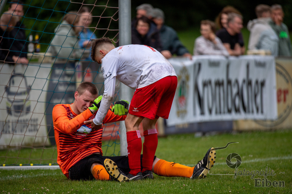 1. FC Ohmstede-SVE Wiefelstede | Herren Kreispokalfinale Jade-Weser-Hunte; 1.FC Ohmestede (gelb) - SVE Wiefelstede (weiß) am 16.06.2024; in Obenstrohe (Plaggenkrugstraße), Photo: Philip Eiben 2024 - Realisiert mit Pictrs.com