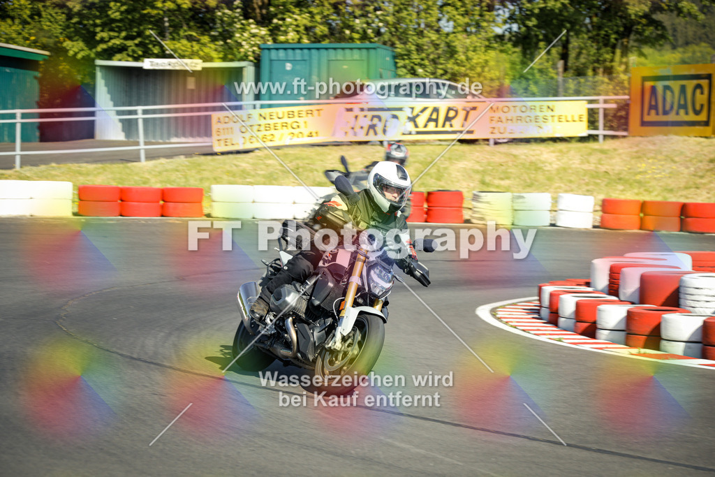 OBK_Mai_Justin_Uwe-10167 | Hier findet Ihr Bilder von Touristenfahrten auf der Nürburgring Nordschleife oder von anderen Veranstaltungen die ich besucht habe. Viel Spass beim Durch Schauen 