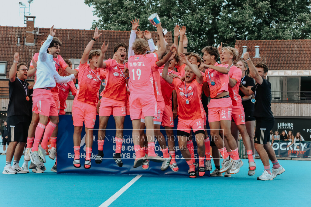 EM_MU18_F_GER-BEL_Lille_bearbeitet (32 von 5) | lanaschraderfotografie - Realisiert mit Pictrs.com