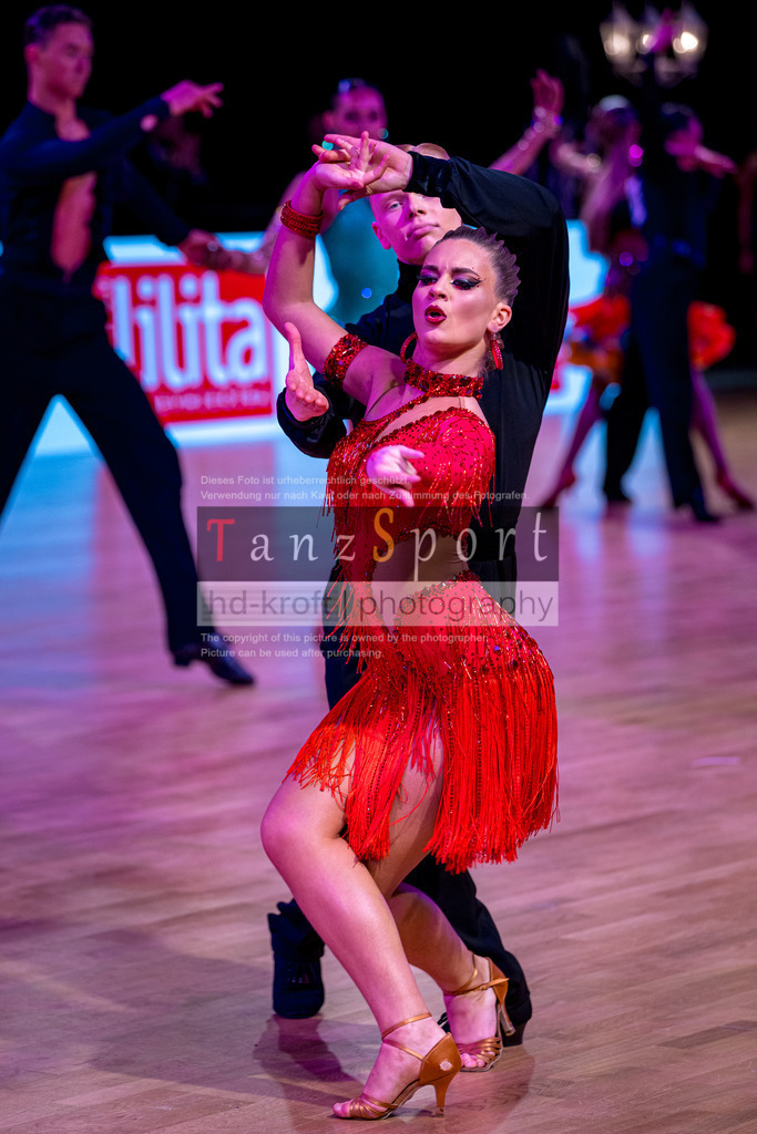20251213_Baltic-GP_1529-2 | Tanzsportbilder, Standardtanz, Lateintanz, WDSF, DTV, LTVB, dancecomp, goc, hessen tanzt, blaues band der spree, walzer, tango, wiener walzer, slowfox, quickstepp, samba, rumba, cha-cha-cha, paso doble. jive, hd-kroft photography, turniertanzsport