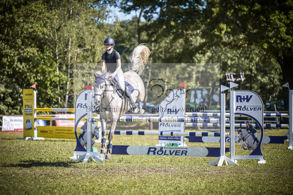 DOS_0702 | Entdecke hochwertige Reitturnierfotos von Foto Oger. Professionell, emotional und authentisch – jetzt Lieblingsmomente im Shop bestellen.Deutschlandweite Turnierfotografie. - Realisiert mit Pictrs.com