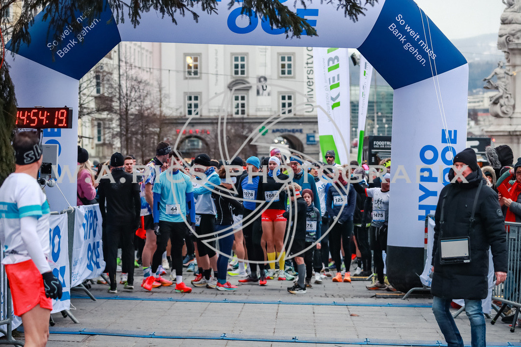 SILVESTERLAUF LINZ 25 | Linz, AUSTRIA, 31. Dezember 25, TRIRUN SILVESTERLAUF LINZ 25 , Image shows: 
Photo: WAPICS / BINDER Manuel