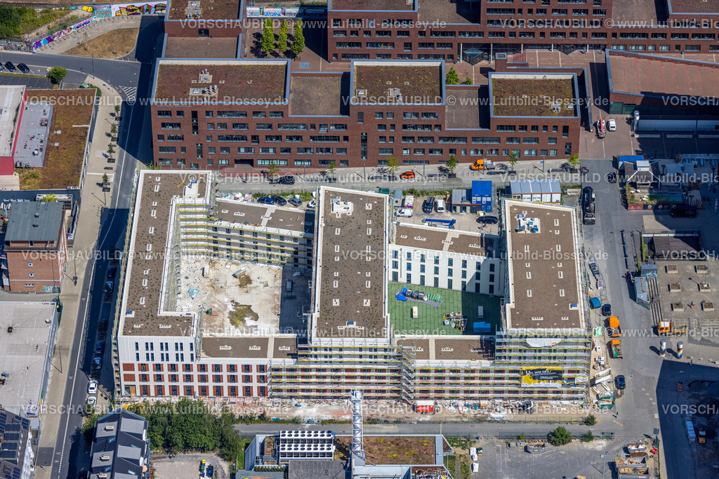 Dortmund220704820 | Luftbild, Dortmunder U und Studenten Wohnanlage am Emil-Moog-Platz, Dorstfelder Brücke, Dortmund, Ruhrgebiet, Nordrhein-Westfalen, Deutschland