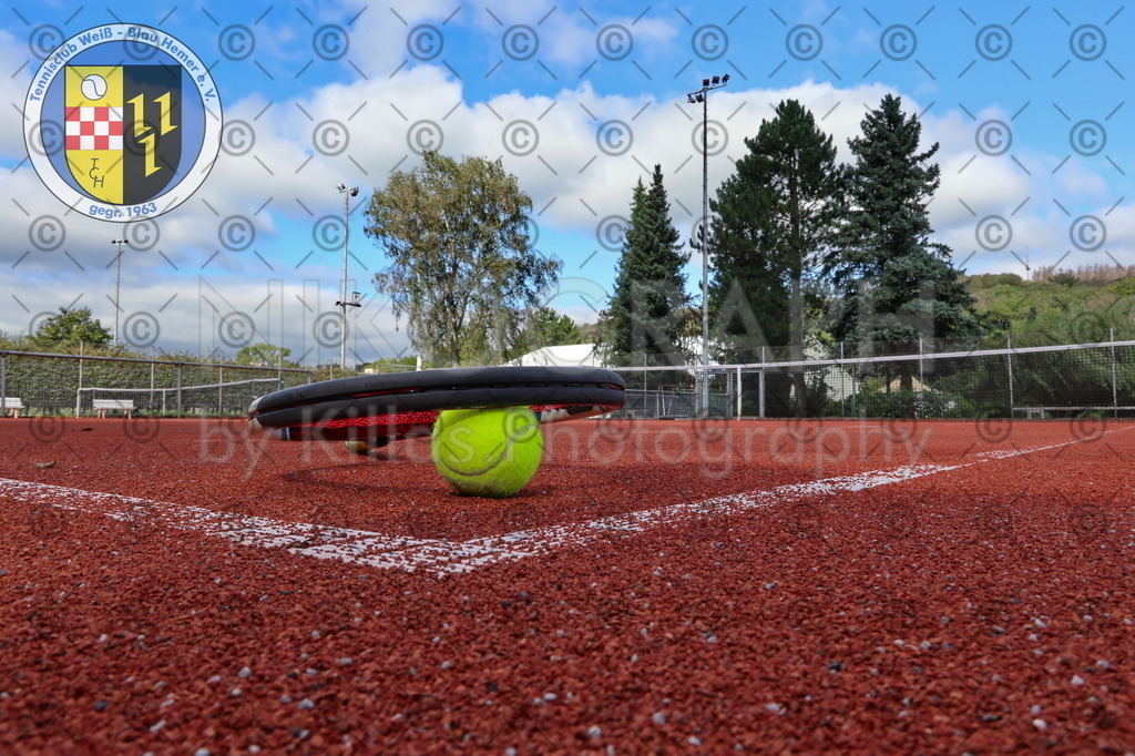 Tennisplatz | Nikograph by Killas.Photography - Ihr Photo-Designer aus Iserlohn. Bei mir erhalten Photographie und IT-Dienstleistungen zu fairen Konditionen. Bei Nikograph.eu finden Sie Wandbilder, Kalender, Photomagnete und viele weitere Photogeschenke.