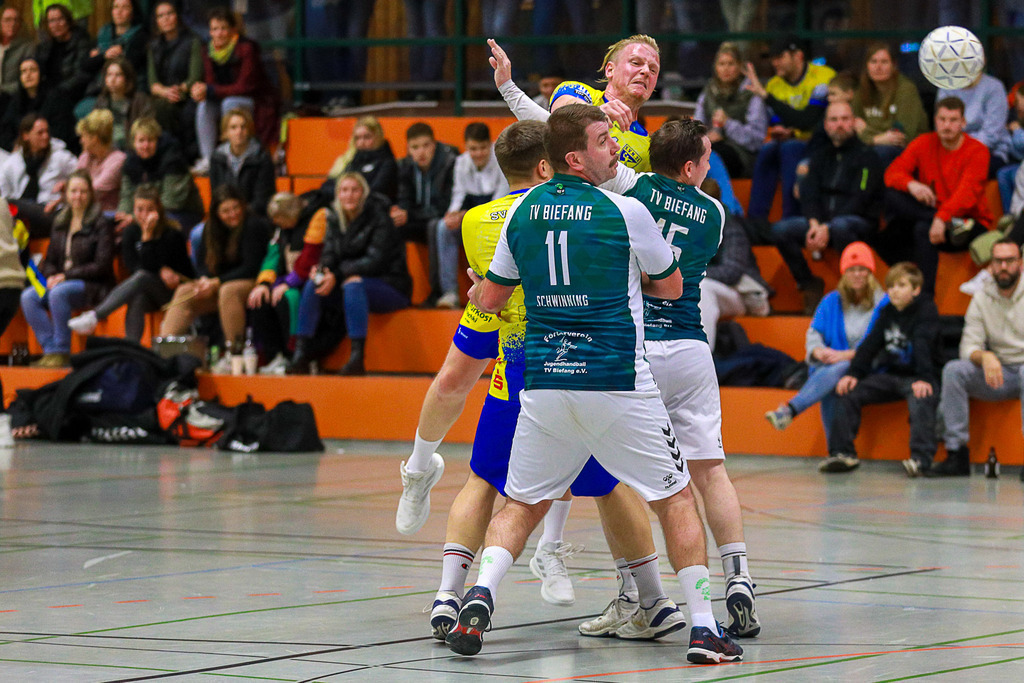 SVN_TvBiefang_161124_151 | Bildergalerie von Sport-Ereignissen aber auch von weiteren spannenden Dingen - nicht nur vom Niederrhein. In Anlehnung an den bekannten Spruch von Hanns Dieter Hüsch heißt das Motto: "Niederrhein ist überall".  - Realisiert mit Pictrs.com