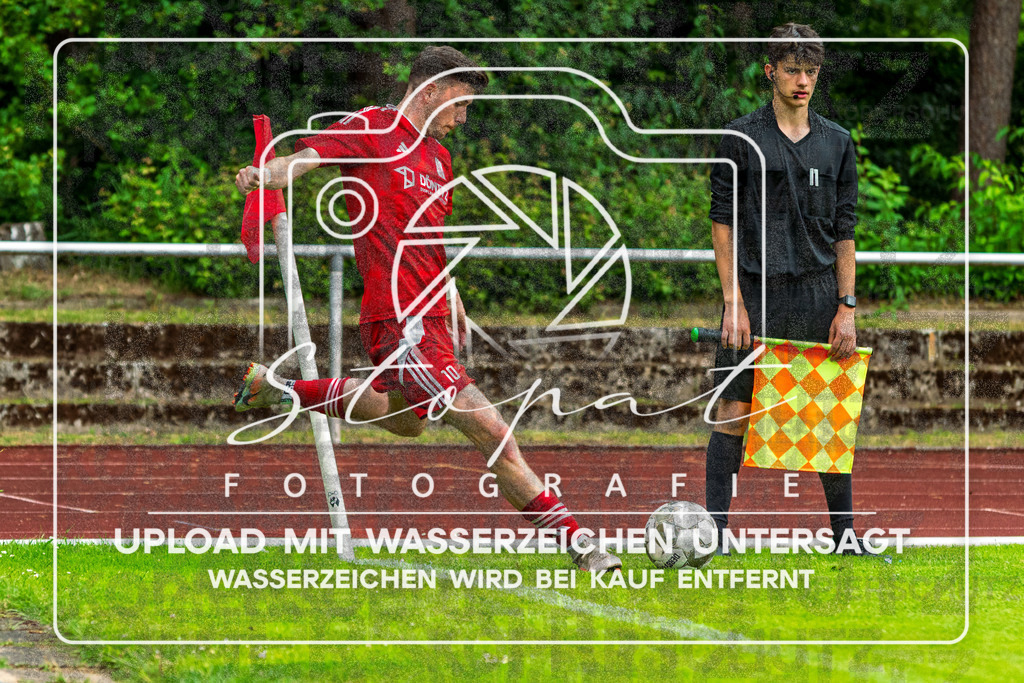 Landesliga Herren LG - TV Jahn Schneverdingen vs. MTV Eintracht Celle | Maurice Bahnemann (TV Jahn Schneverdingen #10); Landesliga Herren LG - TV Jahn Schneverdingen vs. MTV Eintracht Celle am 06.06.2026 in Osterwaldstadion, Schneverdingen - Realisiert mit Pictrs.com