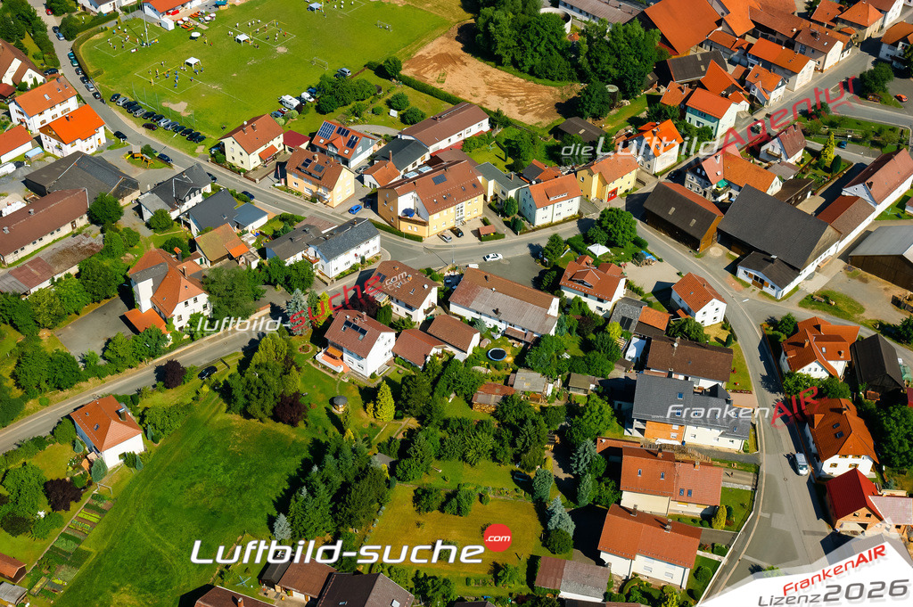 Die Luftaufnahme Reitsch - Stockheim wurde vom UL-Flugzeug (keine Drohne) aus fotografiert.Hohe Druck- Auflösung-die Geschenkidee!