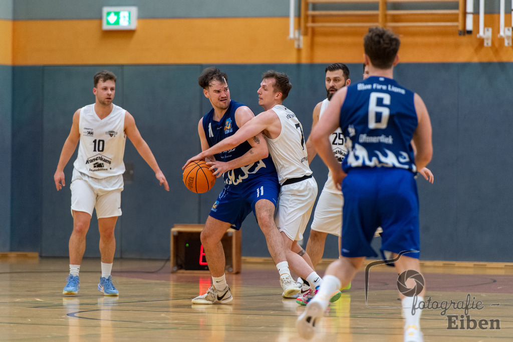 Wattworms Edewecht-Lions Ofenerdiek | Wattworms Edewecht (weiß)-Lions Ofenerdiek (blau) am 22.02.2026 in Edewecht (Heinz-zur-Jührden-Halle); Photo: Philip Eiben 2025 - Realisiert mit Pictrs.com