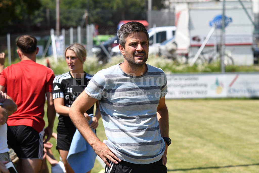 TSV Seebach : TSV Bad Abbach | Andreas Kölbl (Trainer TSV Seebach) - Realisiert mit Pictrs.com