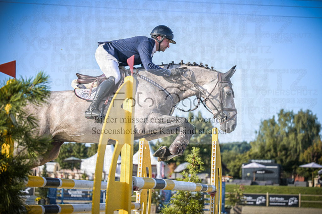 DOS_1276 | Entdecke hochwertige Reitturnierfotos von Foto Oger. Professionell, emotional und authentisch – jetzt Lieblingsmomente im Shop bestellen.Deutschlandweite Turnierfotografie. - Realisiert mit Pictrs.com