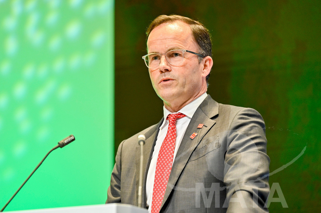 _DWA8028 | MATA IndoCon - Realisiert mit Pictrs.com