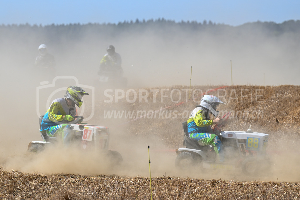 Motortrotti-Rennen Buch am Irchel - 19. August 2023 | Motortrotti-Rennen Buch am Irchel
Buch am Irchel, Kt. Zürich
Bild: Sportfotografie Markus Aeschimann | www.markus-aeschimann.ch - Realisiert mit Pictrs.com