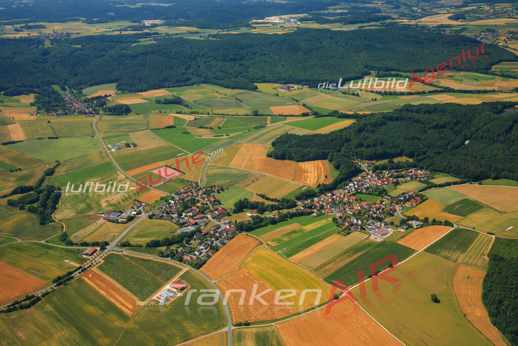 Luftbild von Roth Lichtenfels - Luftaufnahme wurde 2013 von https://frankenair.de mittels Flugzeug (keine Drohne) erstellt - die Geschenkidee