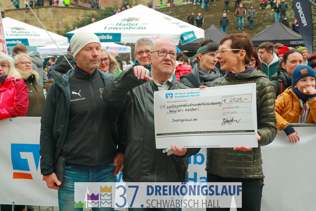 VR Bank Hauptlauf 10000m | 3 Koenigslauf 2023 - Realisiert mit Pictrs.com