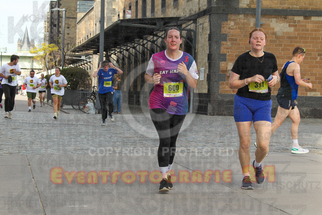 250920_1333_EV4_6035 | Sportfotografie im Rhein-Sieg Kreis, Köln, Bonn, NRW, Rheinland Pfalz, Hessen, etc. Unser Tätigkeitsfeld umfasst den Laufsport vom Volkslauf über den Marathon, Duathlon, Triathon bis zum Ultralauf wie Kölnpfad Ultra oder Schindertrail.