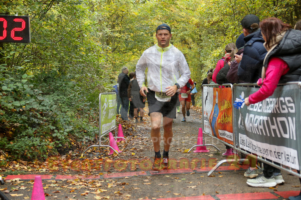 251026_1307_EX1_2575 | Sportfotografie im Rhein-Sieg Kreis, Köln, Bonn, NRW, Rheinland Pfalz, Hessen, etc. Unser Tätigkeitsfeld umfasst den Laufsport vom Volkslauf über den Marathon, Duathlon, Triathon bis zum Ultralauf wie Kölnpfad Ultra oder Schindertrail.