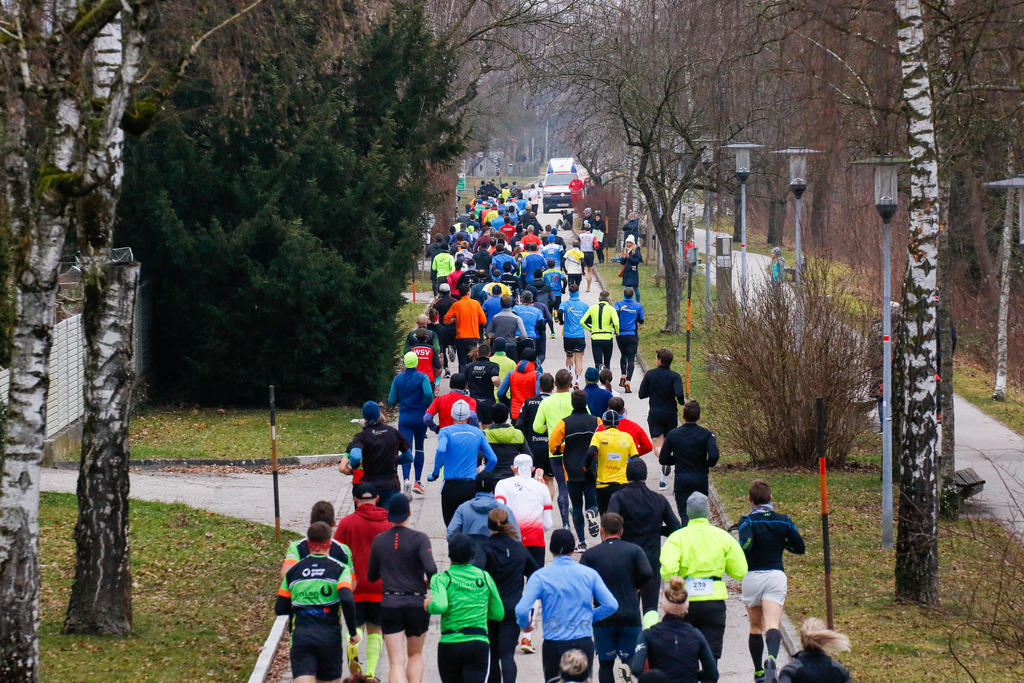 AW_20231231awmac8149 | WELS, 31.12.2023, Sparkasse Silvesterlauf Wels 2023 , Image shows: Photo: WAPICS / Andreas Willdoner