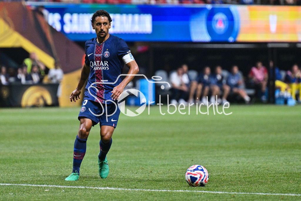 Paris Saint Germain - FC Bayern München | am Ball MARQUINHOS (Paris SG 5) / Einzelfoto / Freisteller / FIFA Club World Cup: Paris Saint Germain - FC Bayern Muenchen, Mercedes Benz Stadium am 05.07.2025 / NOT FOR SALE IN USA