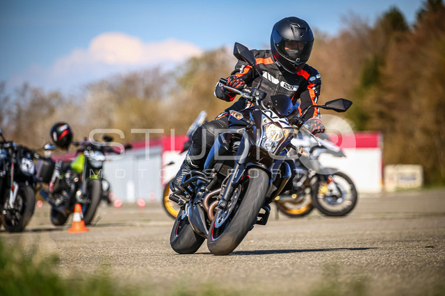0027-260418_NOE2-001_27 | Deine Full-Service-Agentur für ✔️Videoproduktionen und ✔️Motorsportfotografie Jetzt Angebot anfragen!