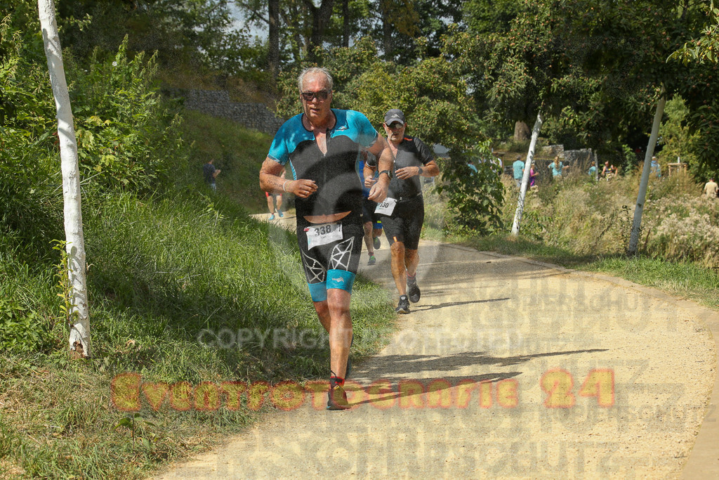 250824_1338_EX1_3058 | Sportfotografie im Rhein-Sieg Kreis, Köln, Bonn, NRW, Rheinland Pfalz, Hessen, etc. Unser Tätigkeitsfeld umfasst den Laufsport vom Volkslauf über den Marathon, Duathlon, Triathon bis zum Ultralauf wie Kölnpfad Ultra oder Schindertrail.