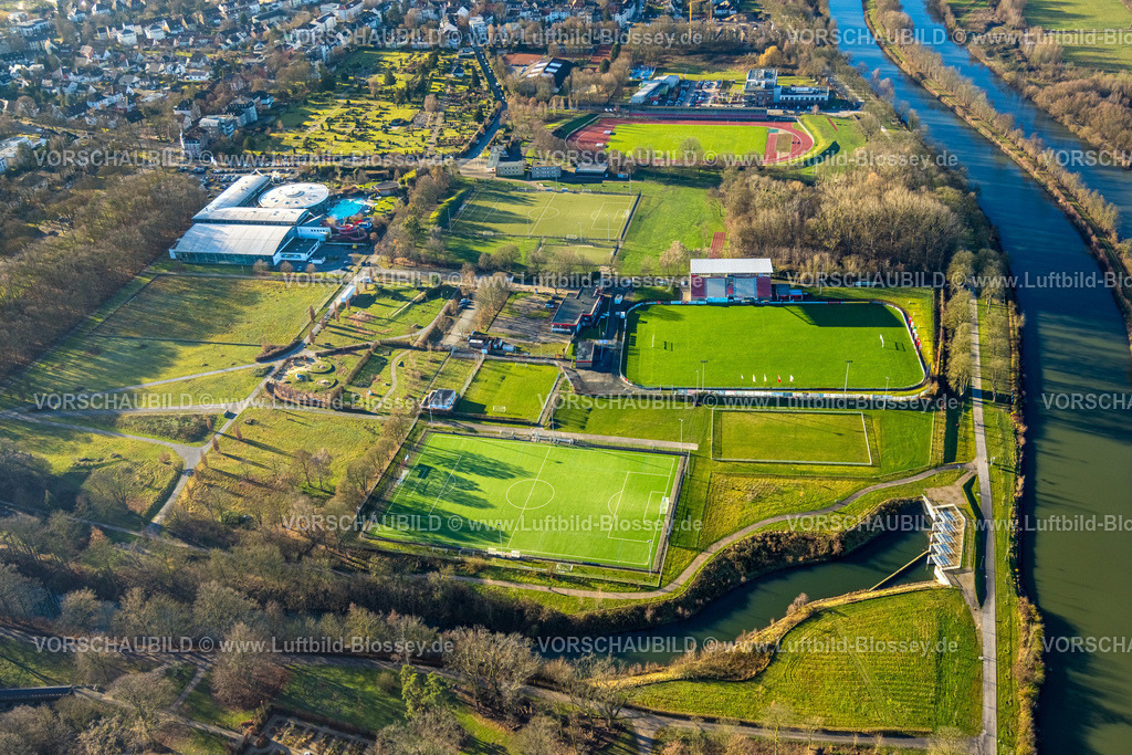 Hamm251202265 | Luftbild, Sportzentrum-Ost mit 24nexx Arena, Hammer SpVg 03/04 e.V. Fußballstadion, Fluss Ahse Unterführung Datteln-Hamm-Kanal zum Fluss Lippe, hinten das Jahnstadion und Maximare Erlebnistherme, Mitte, Hamm, Ruhrgebiet, Nordrhein-Westfalen, Deutschland