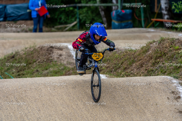 BayBMX2026-05700 | Fotogalerie von Thomas Dettweiler mit Eventbildern und lizenzfreien Fotos. Perfekt als Wandbild, für Büro, Website oder private Nutzung. - Realisiert mit Pictrs.com