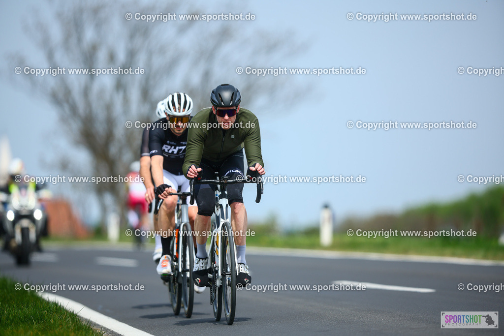 296_TRA56423 | Neusiedlersee Radmarathon 2026@sportshot_your_pictrs #yourpictures#roadtowm2029 #nrm #neusiedlerseeradmarathon #neusiedlersee #neusiedlerseetourismus #burgenland #mörbisch #nrm26 #burgenlandtourismus #voglundco #poweredbyburgenlandtourismus #radsport #rad #marathon #ucigranfondo #visitburgenland #ucigranfondoworldseries