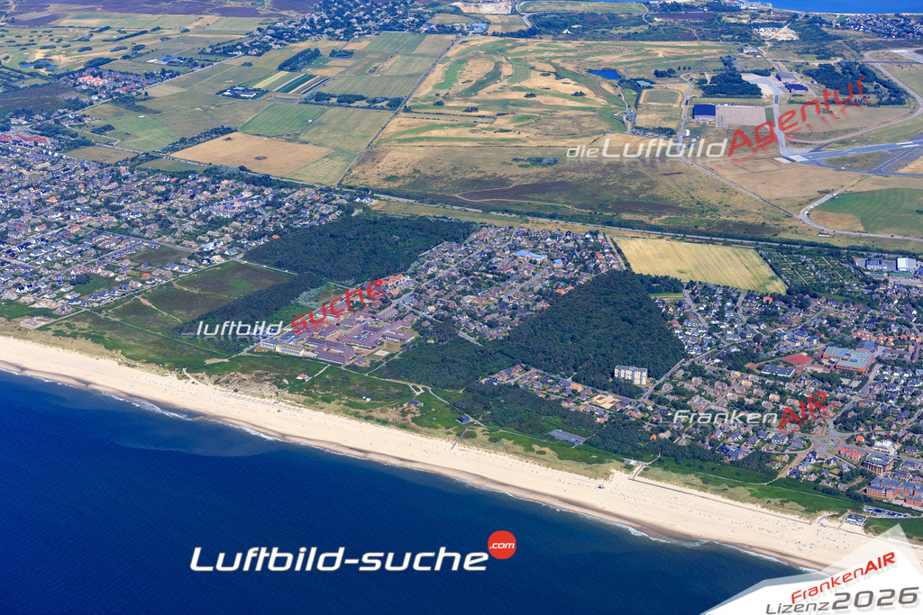 Die Luftbildaufnahme Westerland - Sylt wurde 2018 mittels Flugzeug (keine Drohne) erstellt. Perfekte Schärfe und Druck- Auflösung- Garantiert!