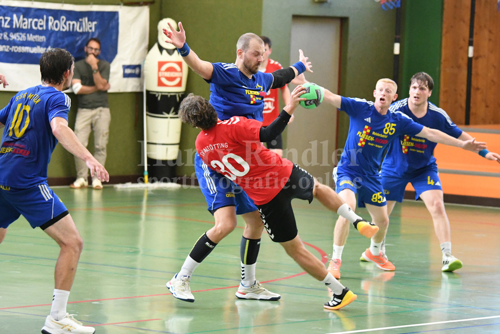 SSG Metten : TV Altötting | Karel Kveton (SSG Metten #2) steht wie eine Mauer - Realisiert mit Pictrs.com