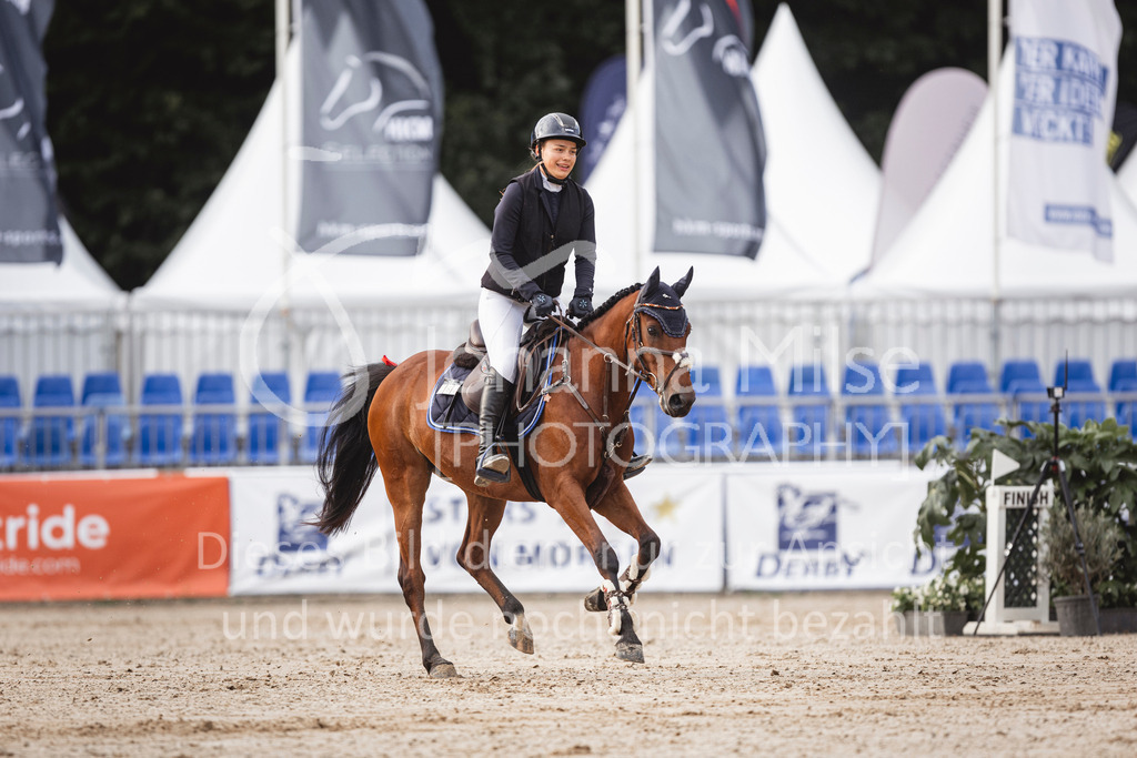 240906_BuCha_PonyA-5j-150 | Deine schönsten Turniermomente als professionelle Fotos! Entdecke hochwertige Pferdesport-Fotografie im Online-Shop. Jetzt Fotos finden & bestellen!