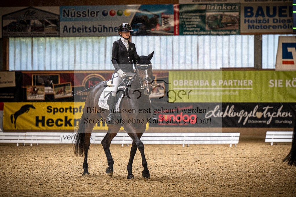 DOS_0278 | Entdecke hochwertige Reitturnierfotos von Foto Oger. Professionell, emotional und authentisch – jetzt Lieblingsmomente im Shop bestellen.Deutschlandweite Turnierfotografie. - Realisiert mit Pictrs.com