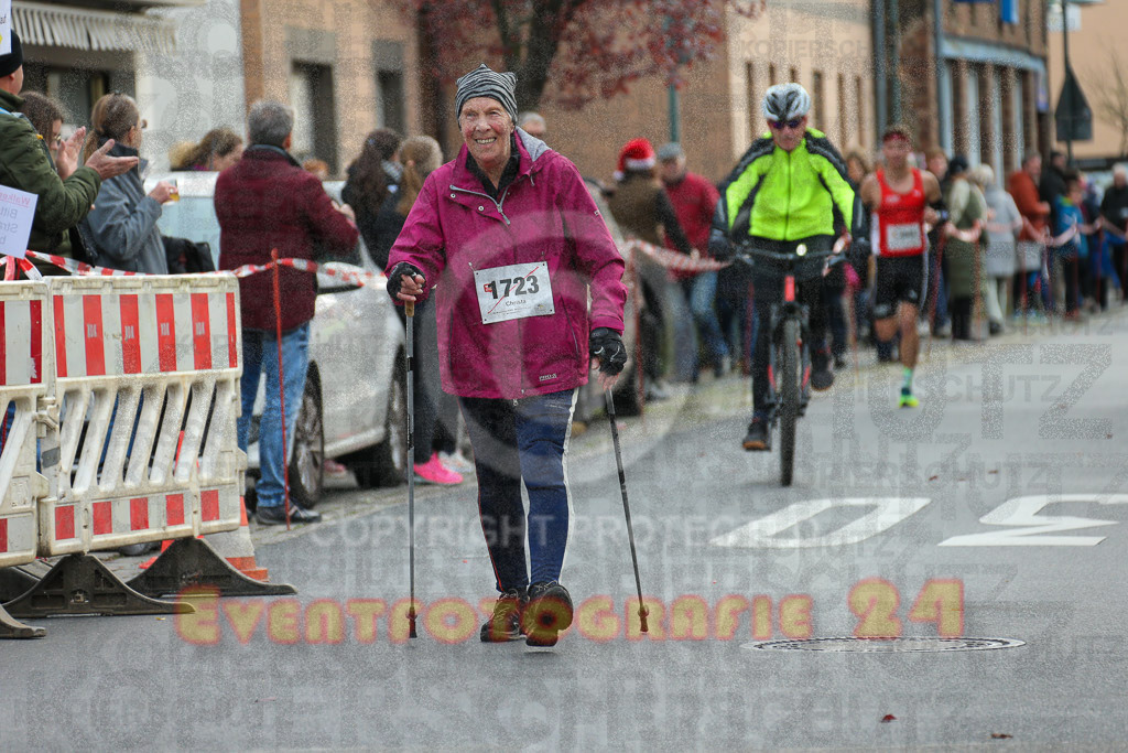 221127_1203_EX1_1887 | Sportfotografie im Rhein-Sieg Kreis, Köln, Bonn, NRW, Rheinland Pfalz, Hessen, etc. Unser Tätigkeitsfeld umfasst den Laufsport vom Volkslauf über den Marathon, Duathlon, Triathon bis zum Ultralauf wie Kölnpfad Ultra oder Schindertrail.