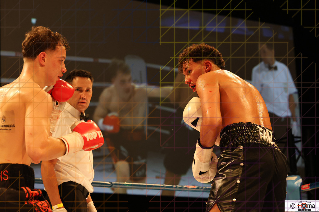 Faiz vs Arnold  25.04.2026 tomafocus Tb00118 | professionelle Sport- und Eventfotografie von Tomafocus – dynamische Bilder, emotionale Momente und hochwertige Aufnahmen für jeden Anlass. - Realisiert mit Pictrs.com