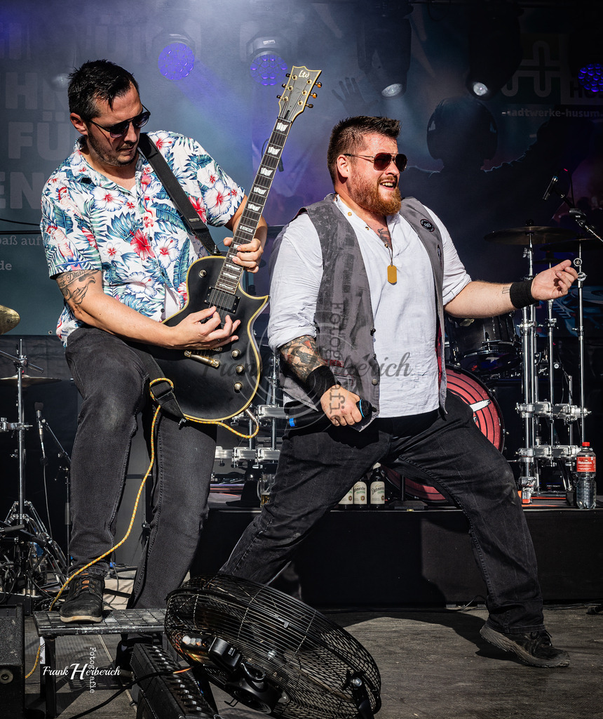 Violand | Frank Herberich Fotografie, Frank Herberich, Fotografie, Hochzeit, Portrait, St. Peter Ording, Ording, Westerhever, Nordsee, Frank Fotografie, Hardheim,  Odenwald,Walldürn, Band,Eventfotografie - Realisiert mit Pictrs.com