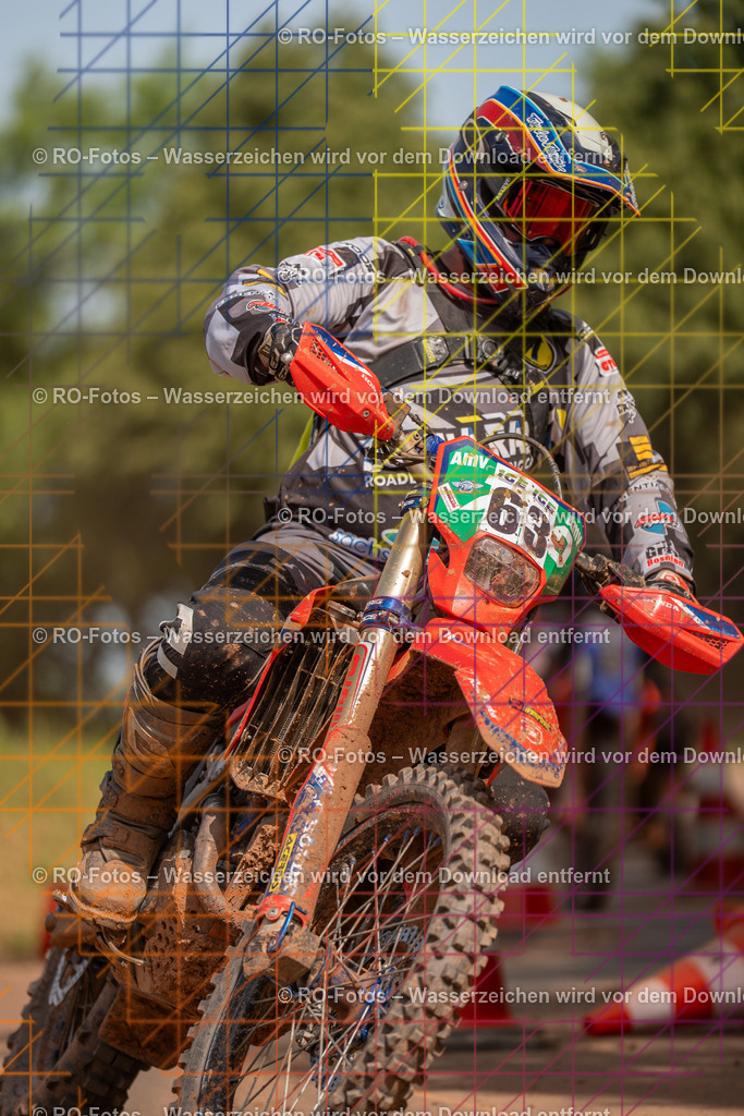 Wolfshausen 4 Lauf -1652 | Sportfotografie von RO-Fotos: Motorsport, Motocross, Enduro, Laufveranstaltungen und Triathlon. Professionelle Fotos von Sportlern und Events. - Realisiert mit Pictrs.com