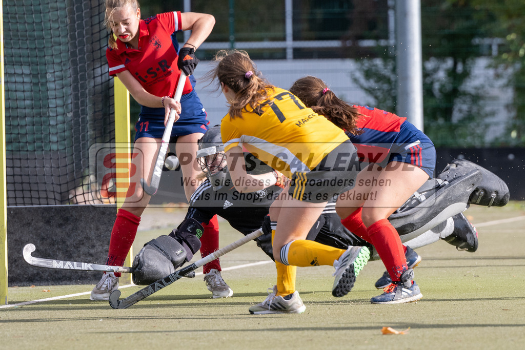 SFE_20231021_0186 | Deutsche Meisterschaft Weibliche U16 Halbfinale Düsseldorfer HC - Harvestehuder THC am 21.10.2023 in Köln (Düsseldorfer Hockeyclub 1905 e.V.), Photo: Stephan Fehrmann 2023 (Sports-Gallery)